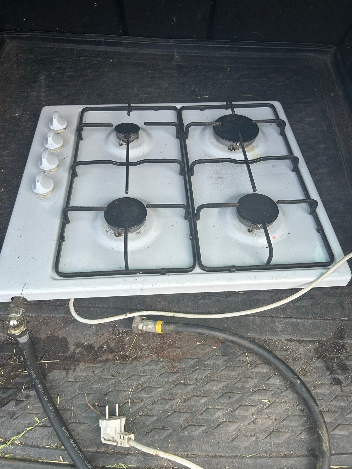 Gebruikt gasfornuis met 4 kookzones, Witgoed en Apparatuur, Fornuizen, Ophalen, Gebruikt, 4 kookzones, Inbouw