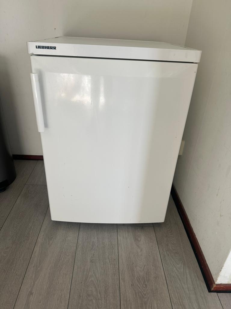 GRATIS Koelkast - MOET NU WEG!, Ophalen, 45 tot 60 cm, Zonder vriesvak, Gebruikt