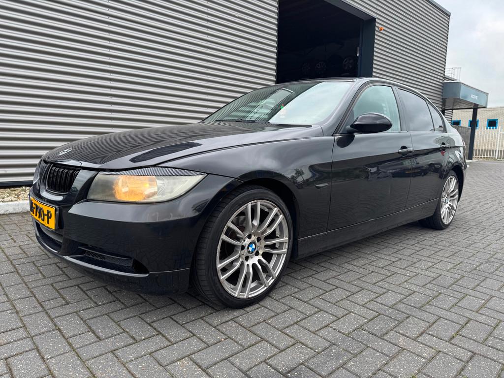 BMW 3-serie 320i Executive, Auto's, Automaat, 4 cilinders, Zwart, 170 pk