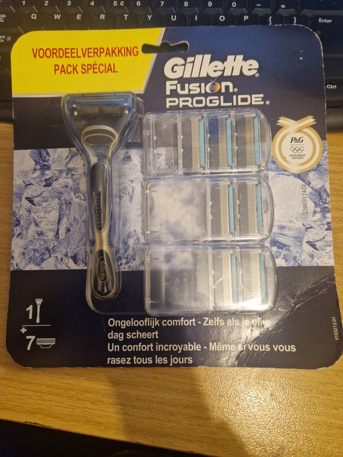 Gillette Fusion ProGlide Scheermes + 7 Navulmesjes, Contact@gillette.com, Overige typen, Ophalen of Verzenden, Procter & Gamble, 65823 Schwalbach, Germany
