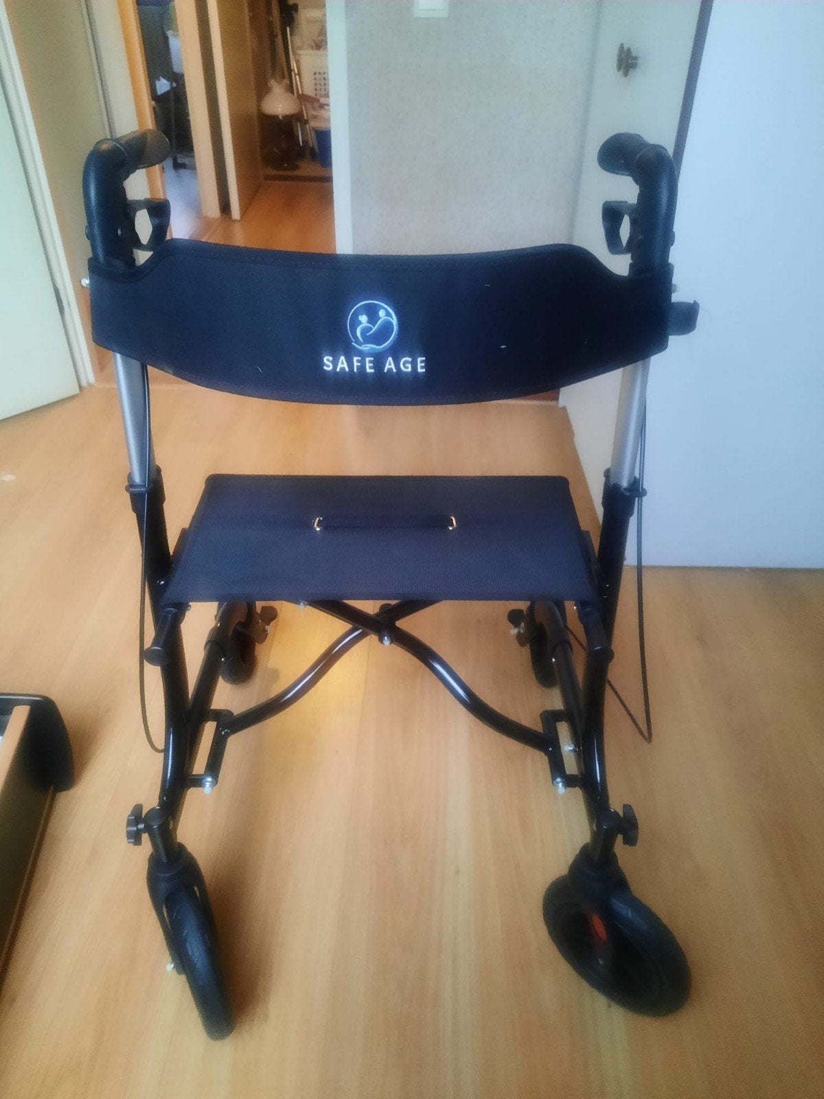 Rollator nieuw, Ophalen