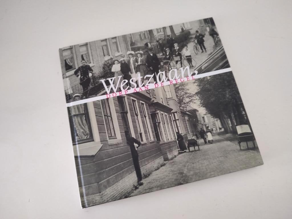 Westzaan, Dorp aan de regel - ISBN 9789071123924, 20e eeuw of later, Ophalen of Verzenden, Peter Roggeveen, Zo goed als nieuw