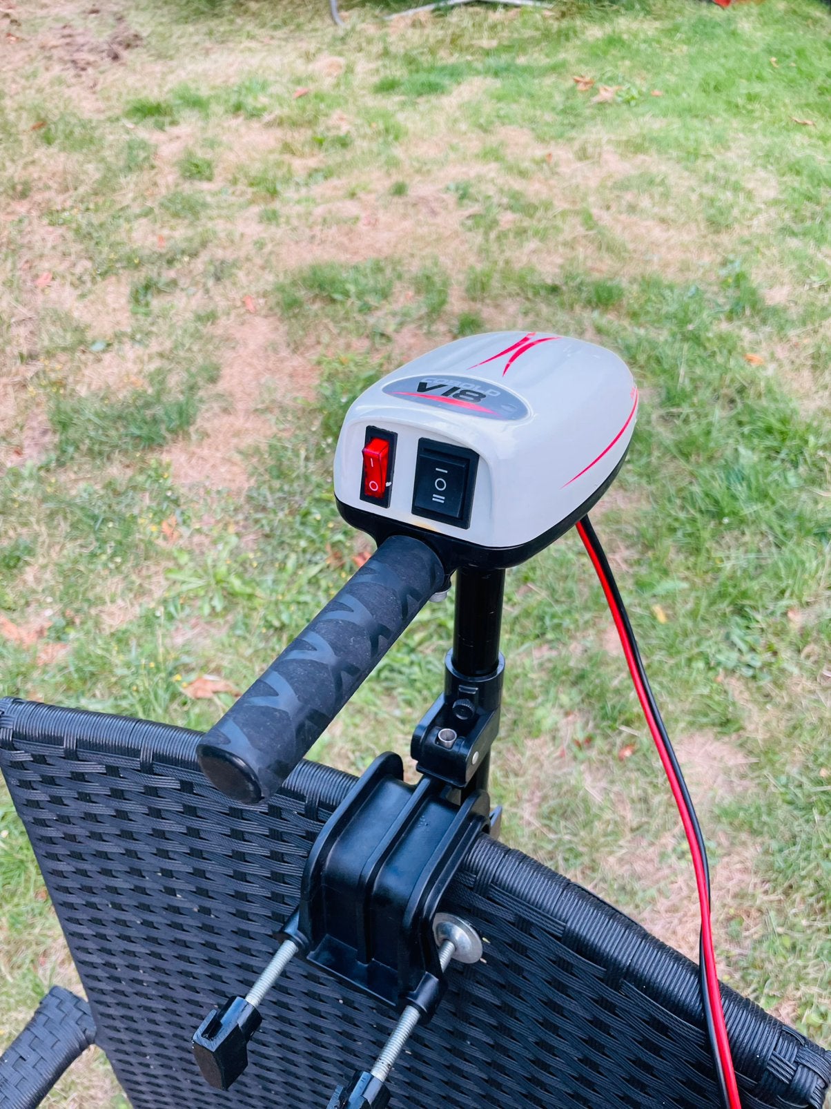 Rhino Cobold V18 fluistermotor 12V 18lbs. werkt perfect, Watersport en Boten, Hengelsport | Algemeen, Ophalen, Zo goed als nieuw