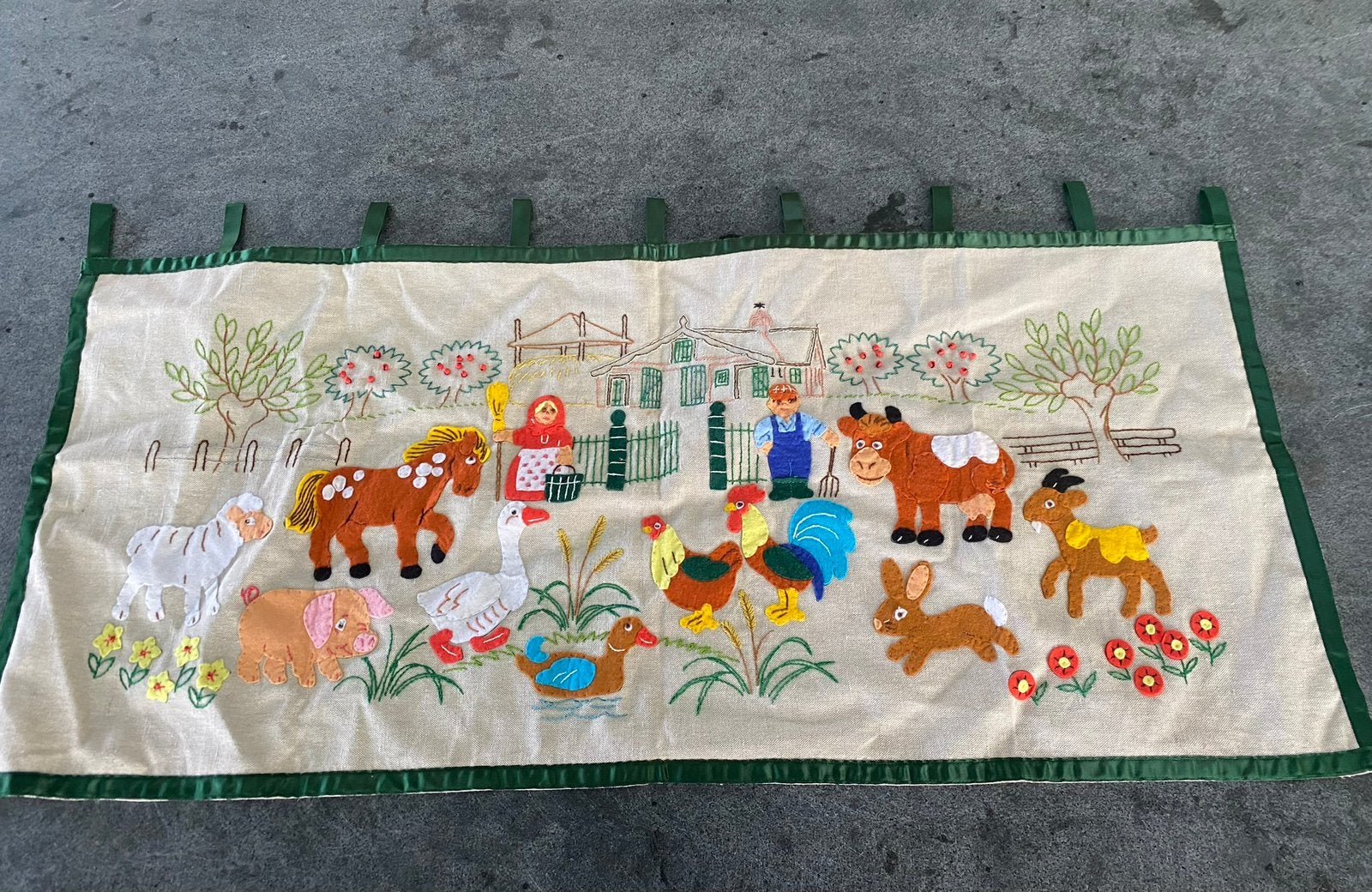 Vintage wandkleed boerderij dieren kinderkamer 55x102cm, Ophalen of Verzenden, Zo goed als nieuw, Rond, 100 tot 150 cm