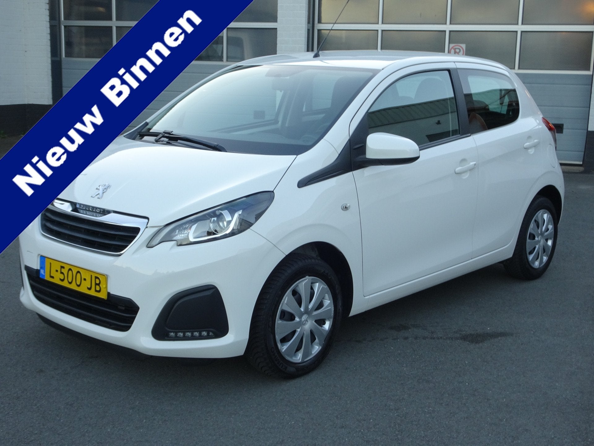 Peugeot 108 1.0 e-VTi Active Airco, apple carplay, android a, Auto's, Voorwielaandrijving, Stof, Gebruikt, 4 stoelen