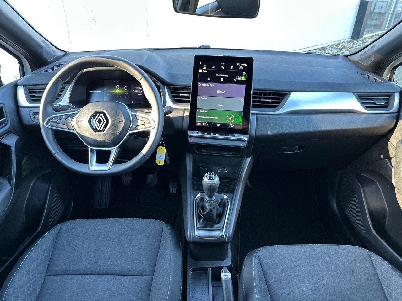 Renault Captur 1.0 TCe 90 evolution PDC / CAMERA / CARPLAY/, Voorwielaandrijving, Stof, Gebruikt, Zwart