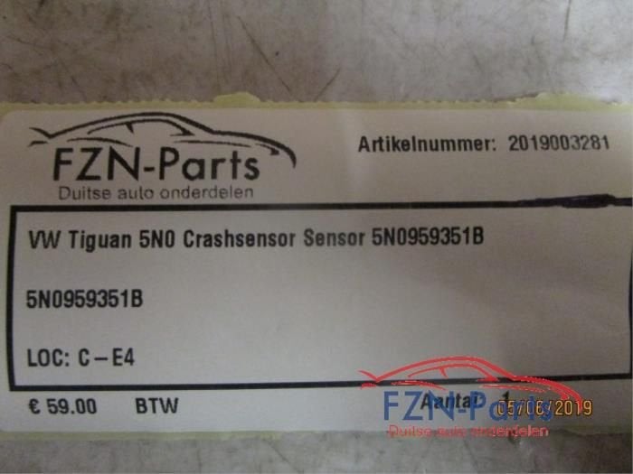 Voetganger Crash sensor Volkswagen Tiguan (22740510), Auto-onderdelen, Elektronica en Kabels, Gebruikt, Ophalen of Verzenden