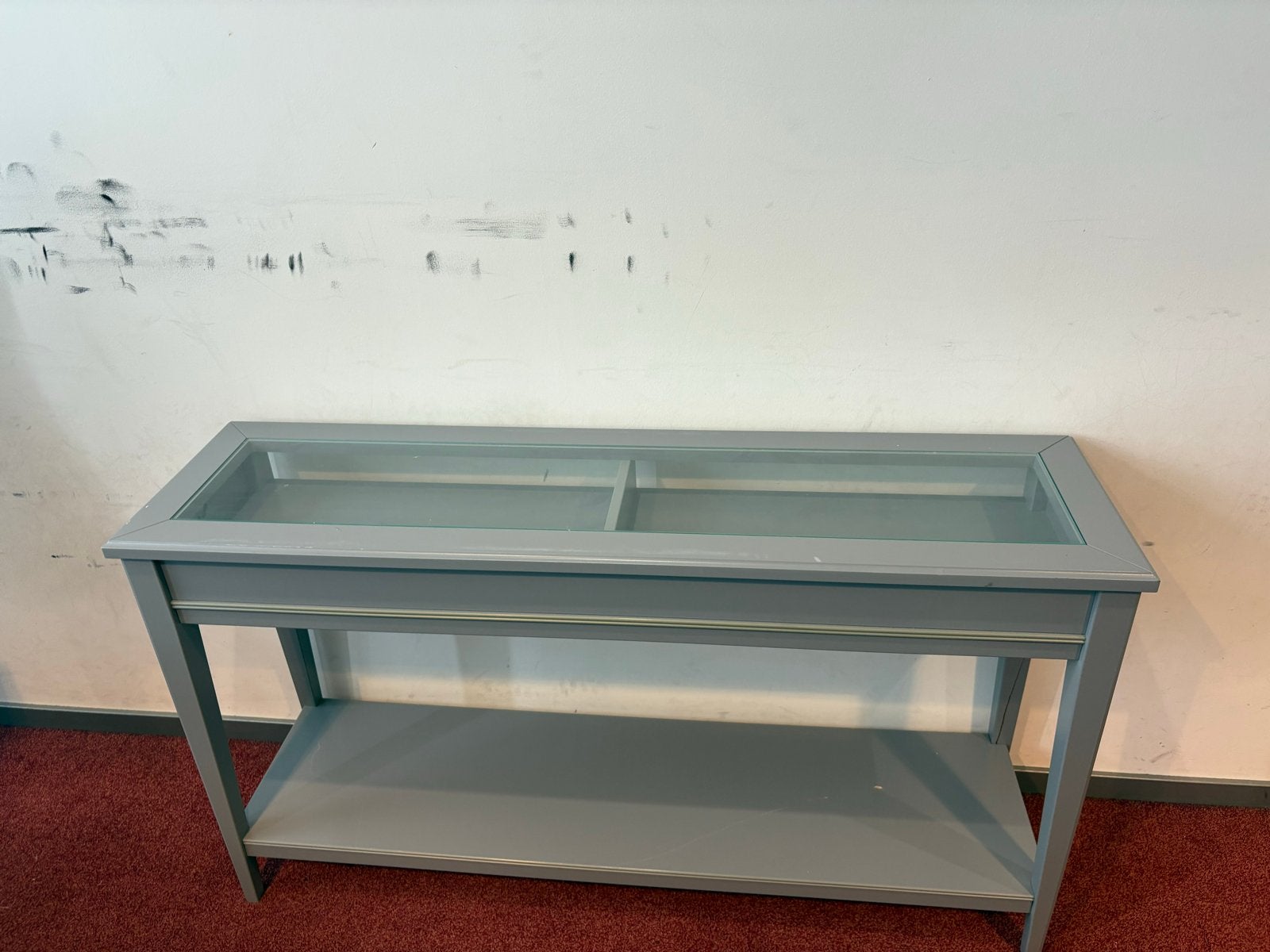 Grijze console tafel met glazen blad en opbergruimte, Huis en Inrichting, Gebruikt, 100 tot 150 cm, Ophalen of Verzenden, Glas