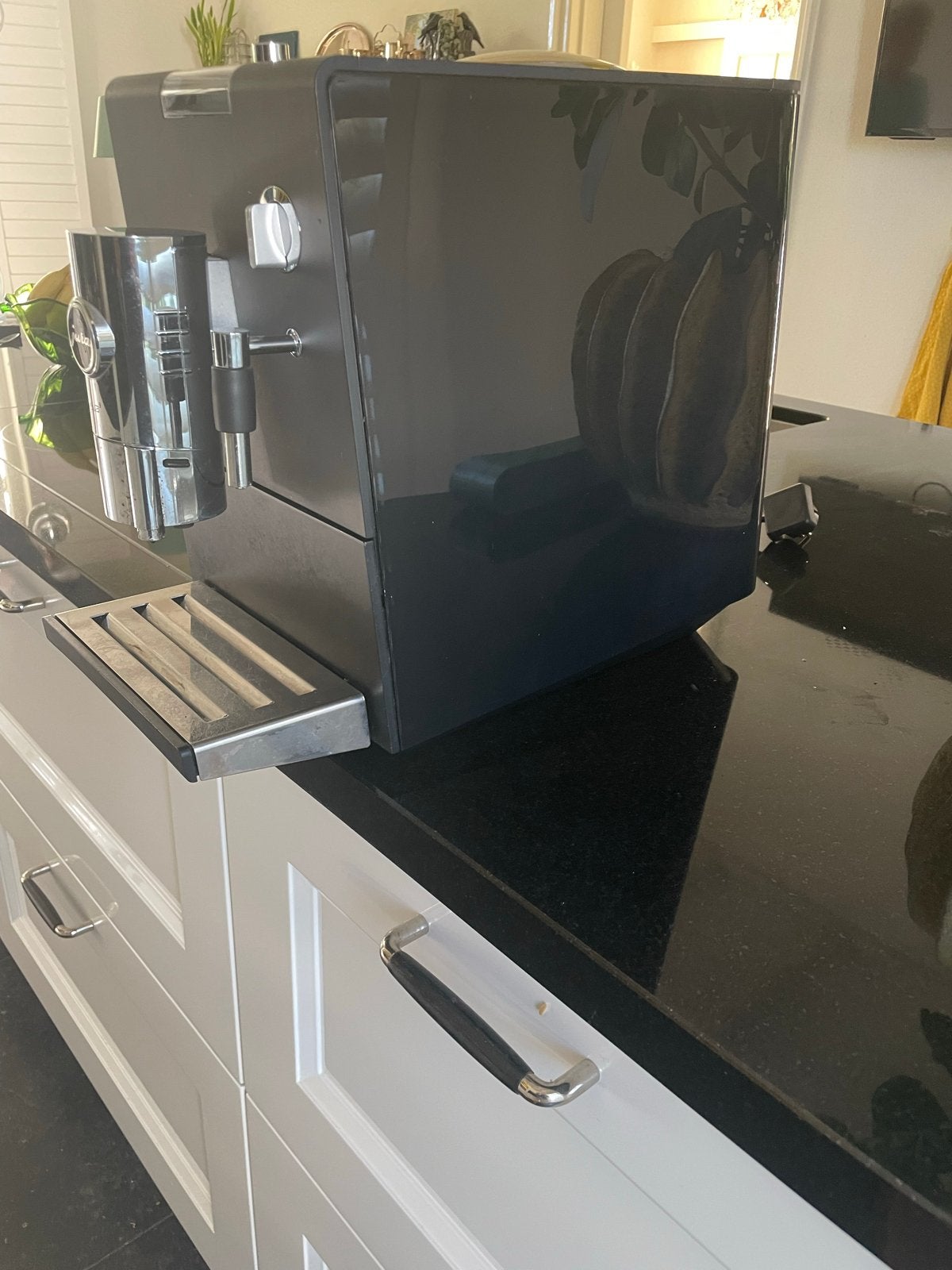 Jura ENA 9 One Touch volautomatische koffiemachine, Witgoed en Apparatuur, Koffiezetapparaten, Afneembaar waterreservoir, Gebruikt
