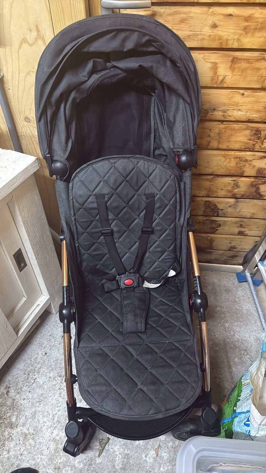 Compacte en opvouwbare kinderwagen met zonnekap, Kinderen en Baby's, Buggy's, Ophalen of Verzenden, Gebruikt, Overige merken, Verstelbare rugleuning