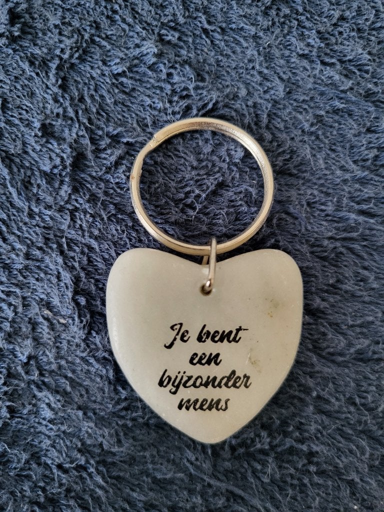 stenen hartjes sleutelhanger met tekst zie foto's, Verzenden