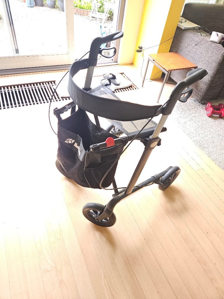 Leopard rollator, Diversen, Ophalen, Opvouwbaar, Zo goed als nieuw