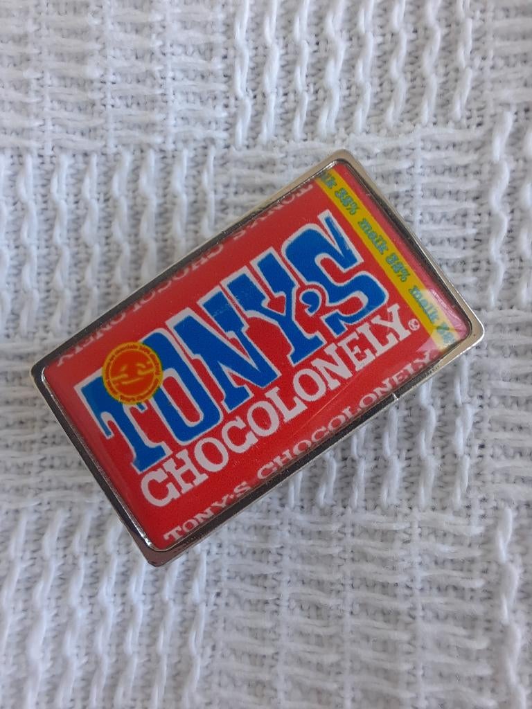 Tony's Chocolonely pin, Verzamelen, Ophalen of Verzenden, Nieuw, Merk, Speldje of Pin