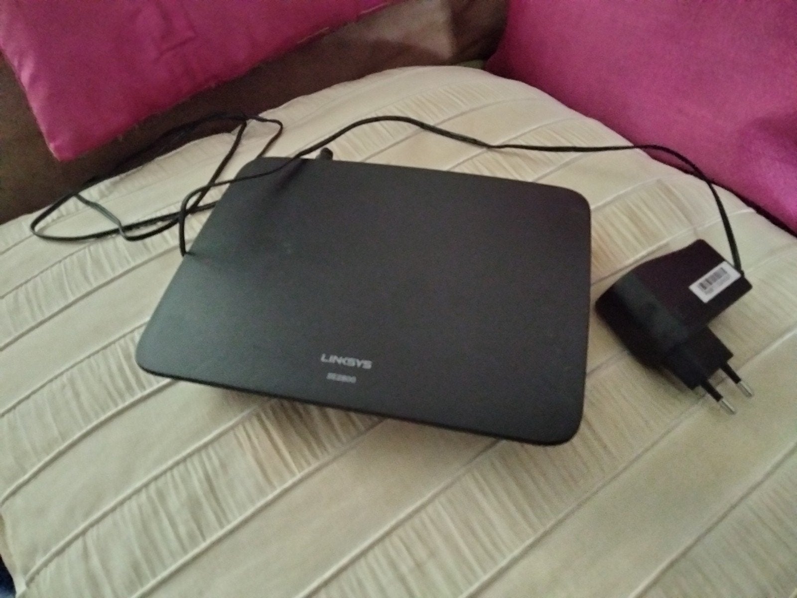 Linksys SE2800 Router, Ophalen of Verzenden, 15 inch, 2 tot 3 Ghz