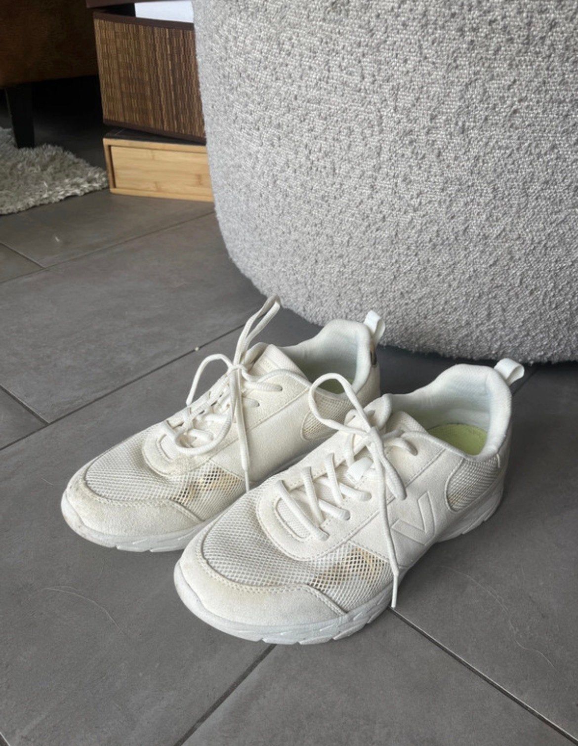 Sneakers, Wit, Ophalen of Verzenden, Sneakers of Gympen, Zo goed als nieuw