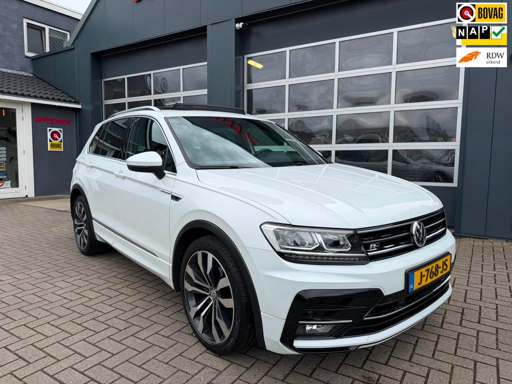Volkswagen Tiguan 1.5 TSI ACT Highline Business R-Line / Pan, Euro 6, 4 cilinders, 150 pk, Alcantara