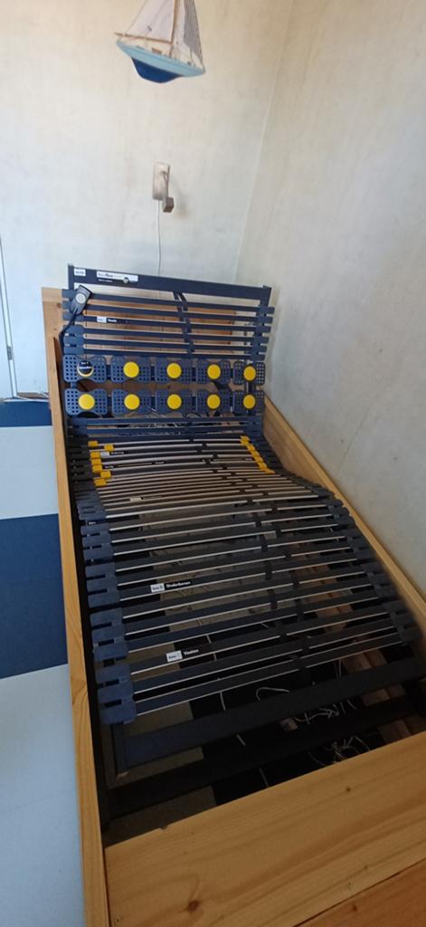 Bossflex 600 Elektrisch verstelbare lattenbodem 90 x 200, Ophalen, Eenpersoons, Hout, 90 cm