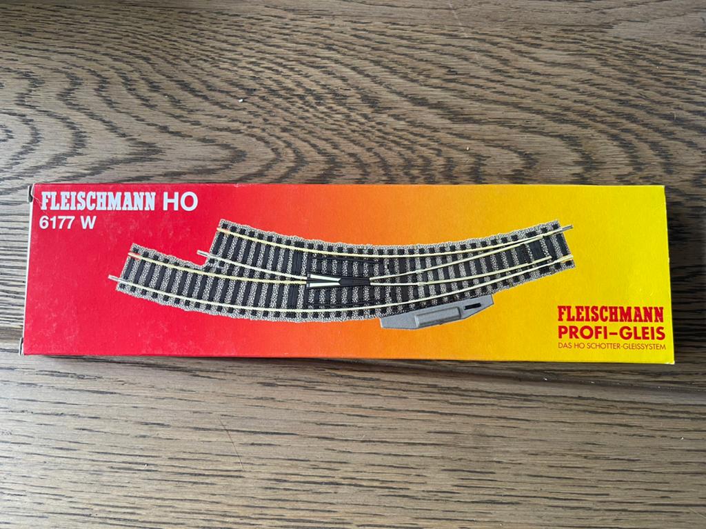 Nieuw Fleischmann HO Profi 6177, Hobby en Vrije tijd, Modeltreinen | H0, Gelijkstroom, Fleischmann, Ophalen of Verzenden, Nieuw