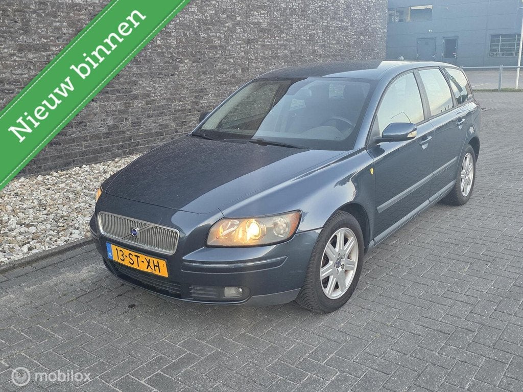 Volvo V50 1.8 Edition II Airco- Trekhaak- Nieuwe apk!, Auto's, Volvo, Voorwielaandrijving, 125 pk, 4 cilinders, Blauw