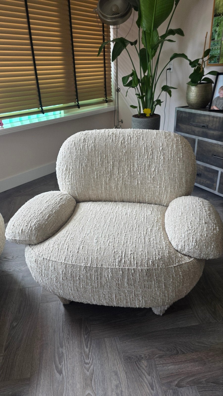 Foto 4 van Eleonora Jayden bank 265 cm + 2 fauteuils | Barkley Beige