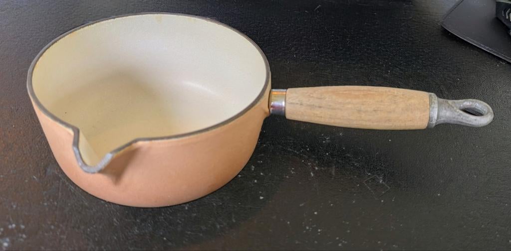 Le Creuset steelpan sauspan 16 CM, Huis en Inrichting, Gebruikt, Gietijzer, Overige typen, Ophalen of Verzenden