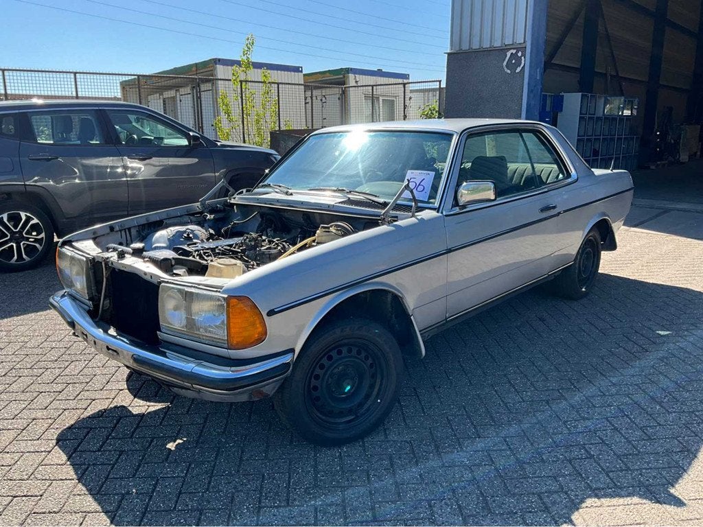 Mercedes-Benz 230CE Personenauto, Auto's, Mercedes-Benz, Gebruikt, Overige modellen, Overige carrosserieën, Bedrijf