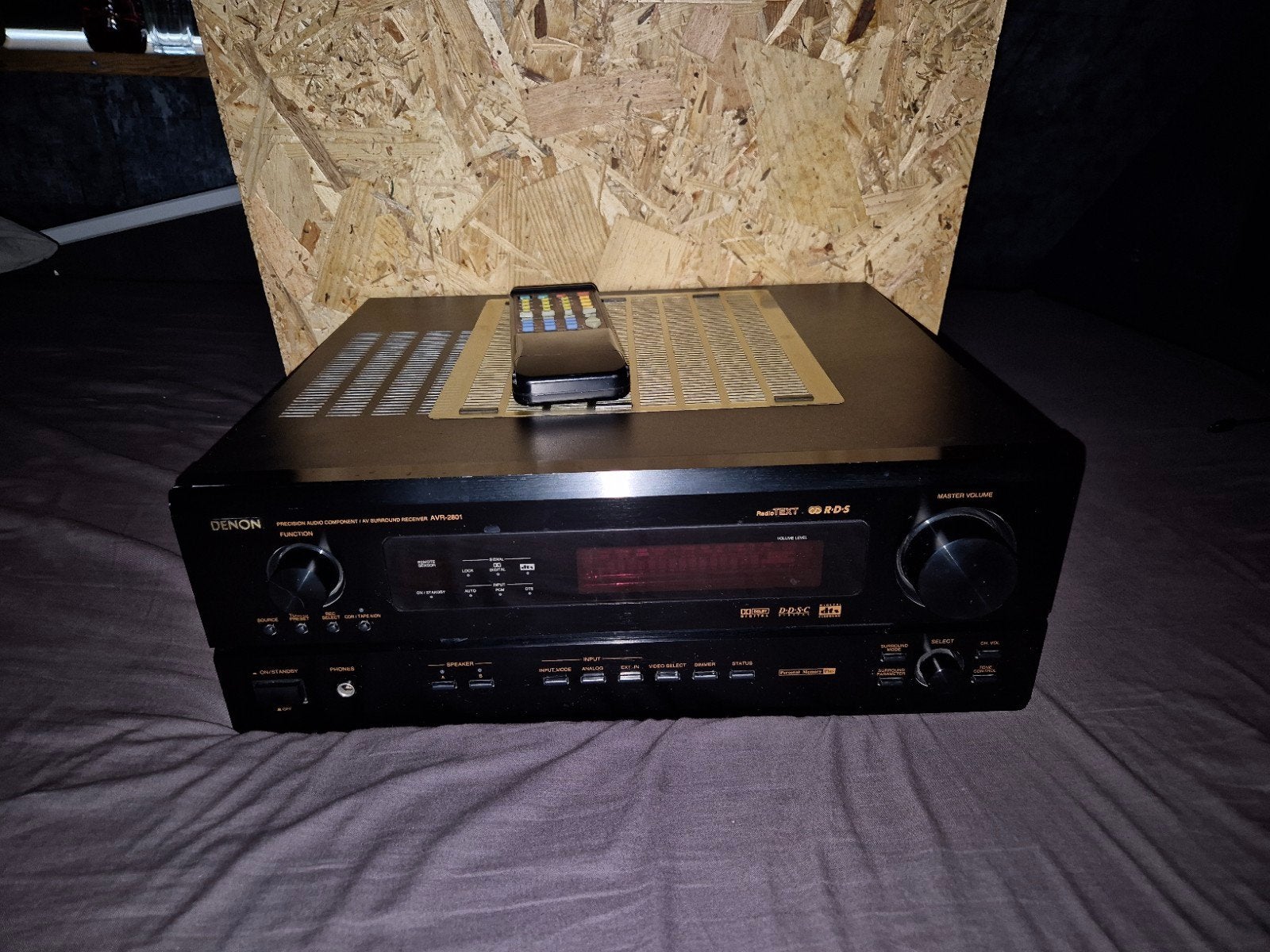 Denon AVR-2801 AV Surround Receiver met afstandsbediening, Gebruikt, Denon, Ophalen of Verzenden, 120 watt of meer