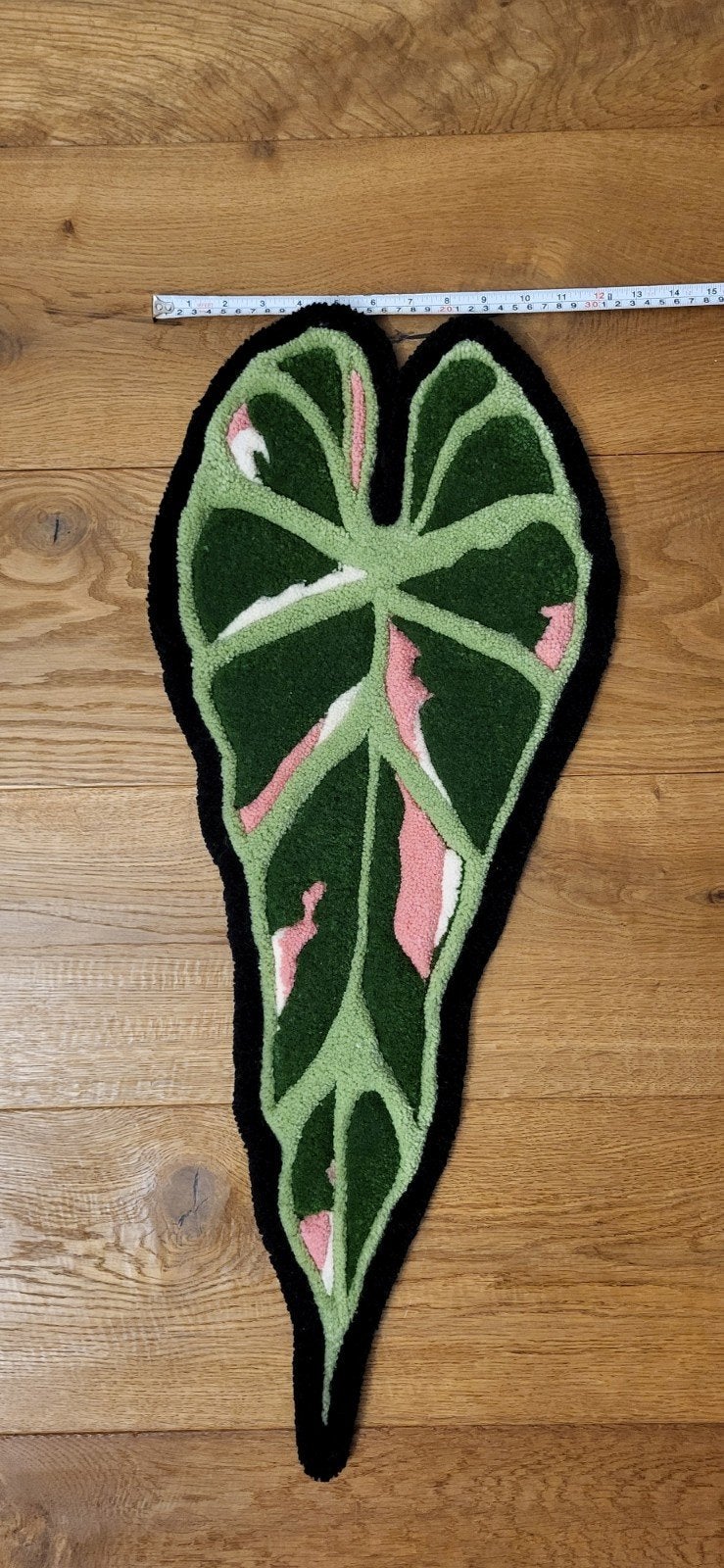 Alocasia bambino pink variegata, handgemaakt, tufting rug, Ophalen of Verzenden, Rechthoekig, 50 tot 100 cm, 50 tot 100 cm