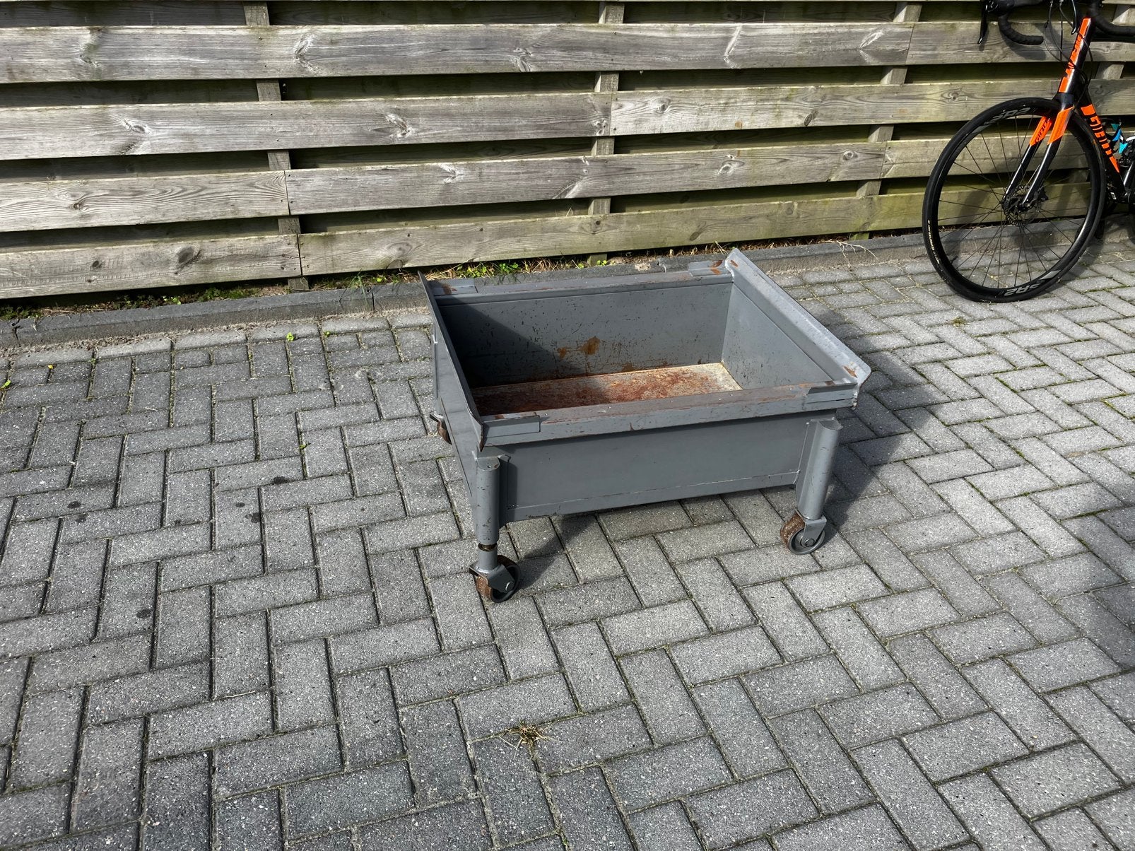 Houtbak, Haardhout, industriële transportkar, bloembak., Ophalen