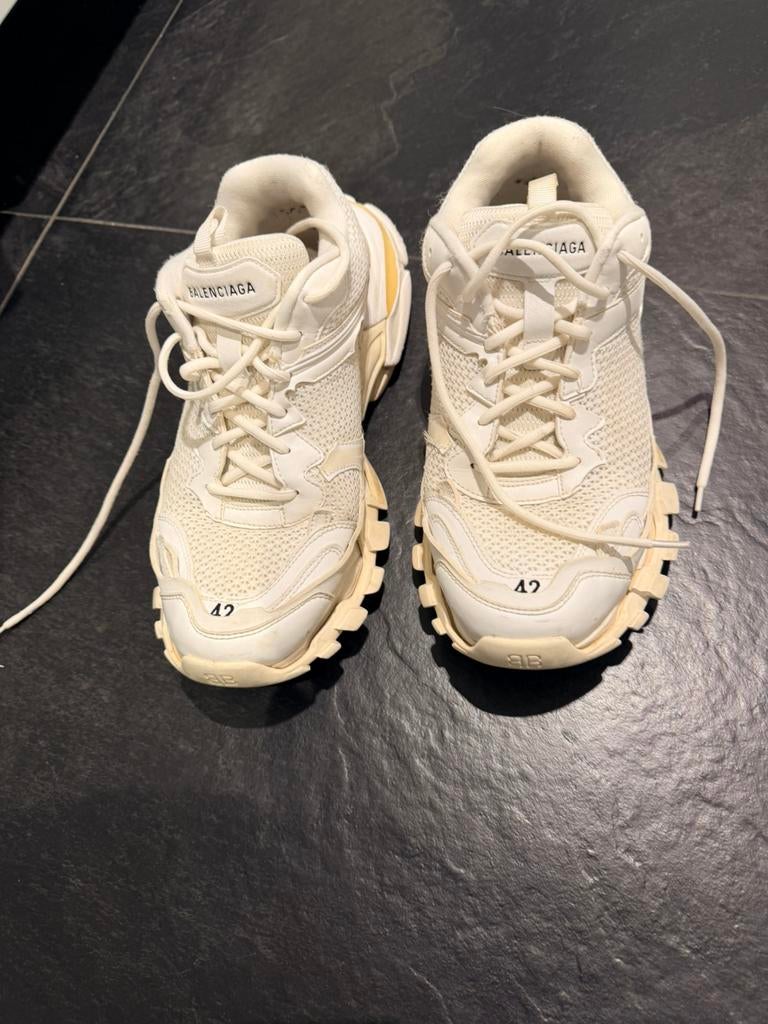 Balenciaga track 2 maat 42, Ophalen of Verzenden, Zo goed als nieuw, Wit