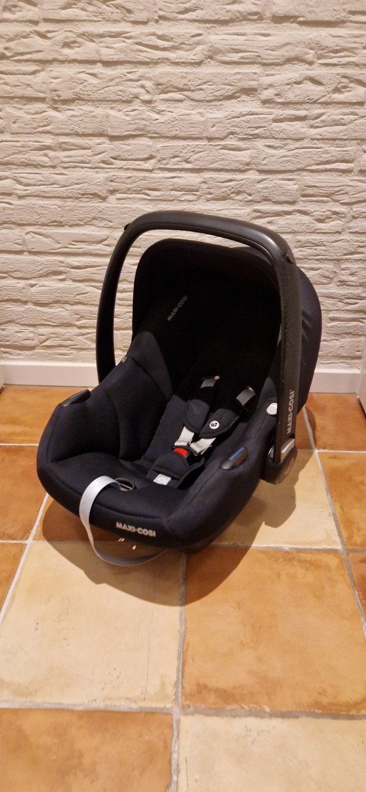 Maxi-Cosi autostoel 40-75 cm (tot 12 kg), Kinderen en Baby's, Autostoeltjes, Ophalen