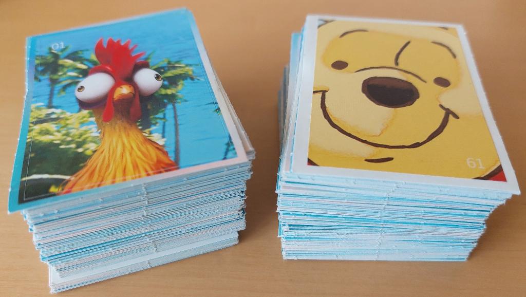 Set à 70 verschillende Disney stickers/plaatjes - NU € 5,00, Verzamelen, Supermarktacties, Albert Heijn, Ophalen
