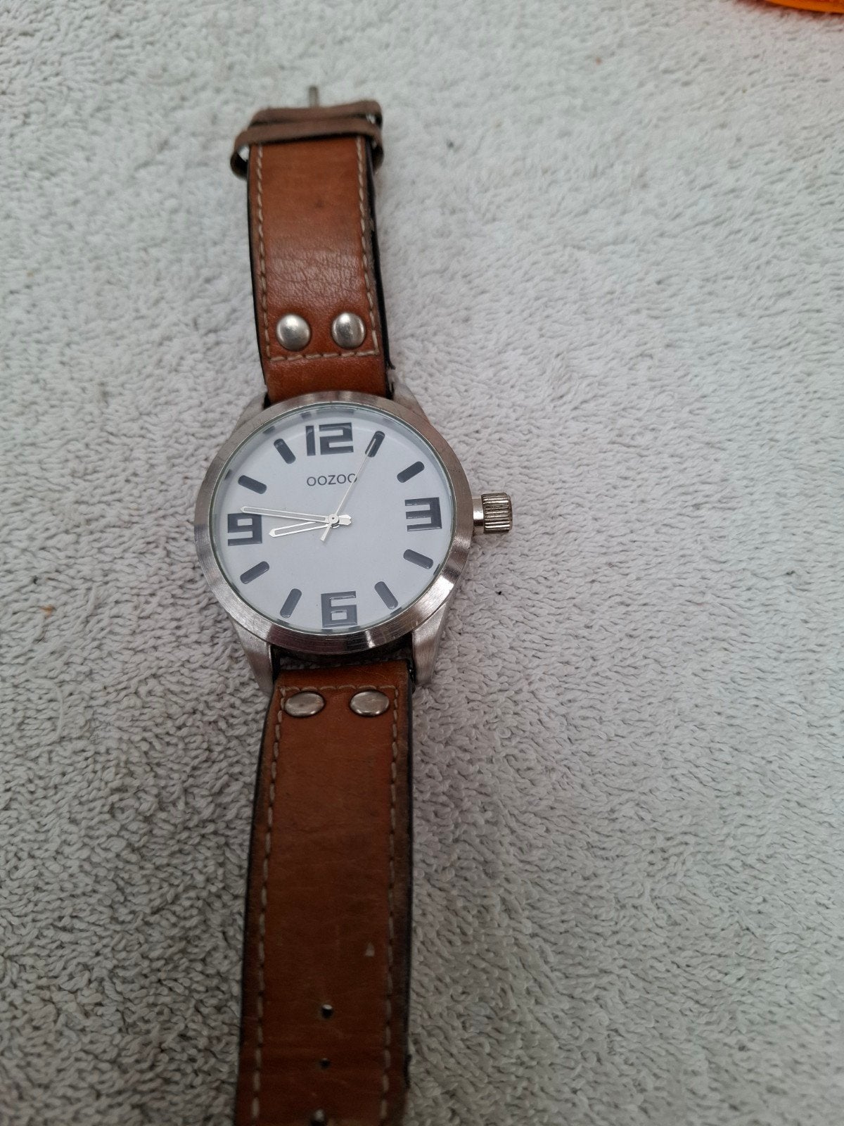 Stoer OOOZOO horloge met leren band - Diameter 5 cm, Verzenden
