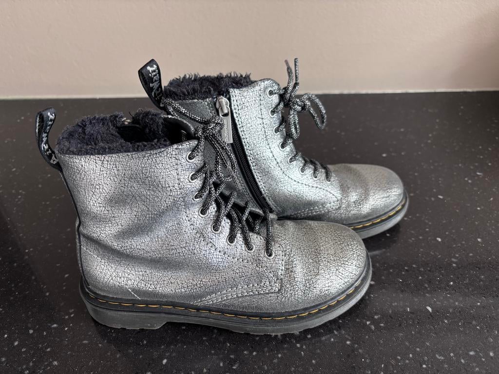 Dr. Martens laarzen maat 34, Kinderen en Baby's, Kinderkleding | Schoenen en Sokken, Ophalen of Verzenden, Gebruikt, Meisje, Laarzen