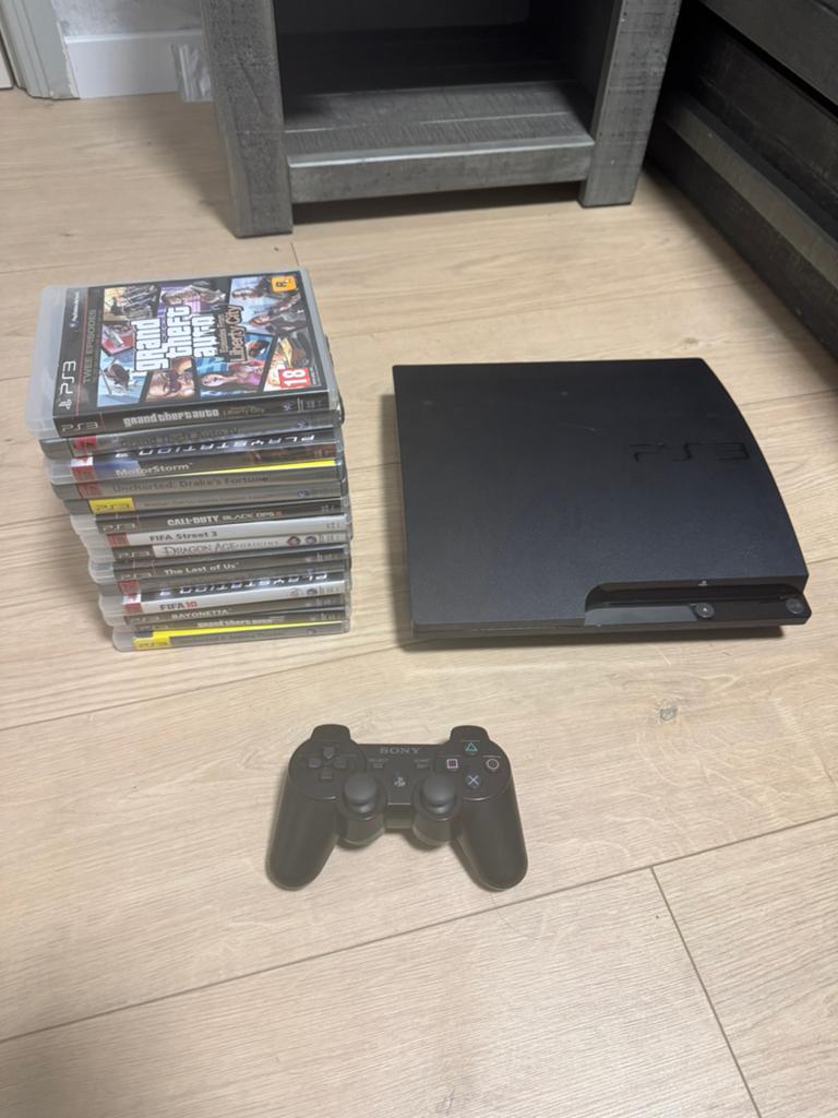 PS3 Slim + 14 games refurbished met 250GB SSD upgrade, Spelcomputers en Games, Spelcomputers | Sony PlayStation 3, Ophalen, Met games