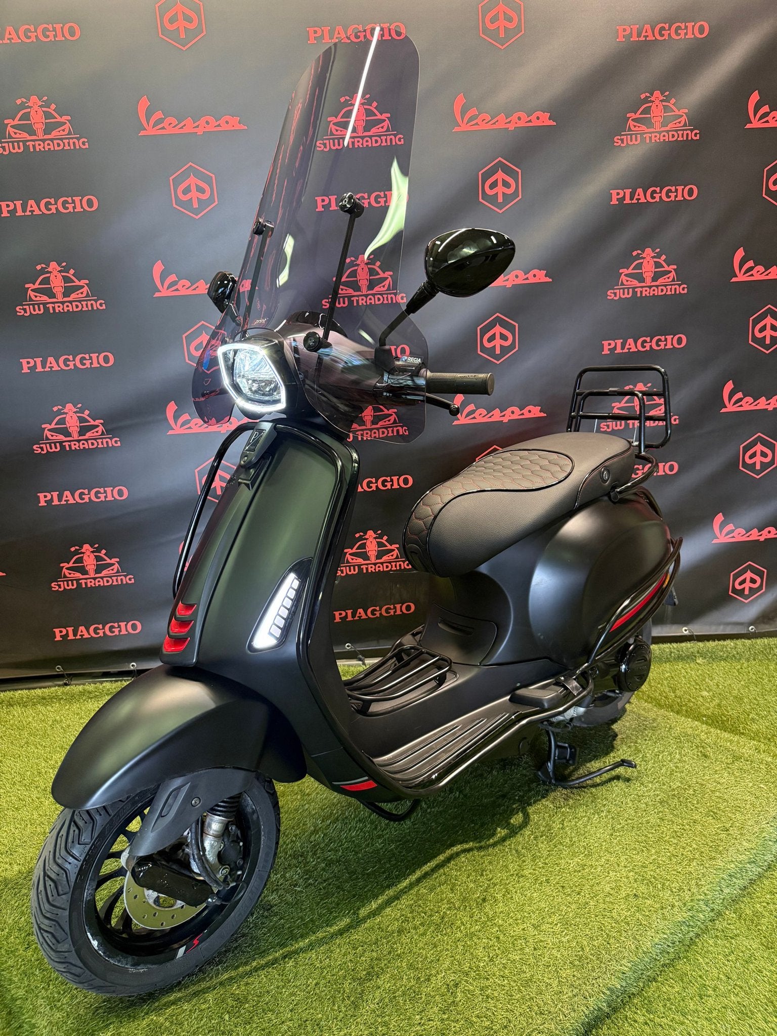 Vespa Sprint 2021 Snor/Brom! Mat Zwart / RS Zadel / Garantie