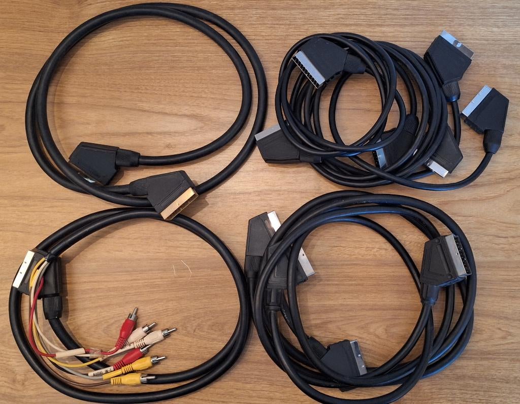Scart kabels (diverse) (5x), Ophalen of Verzenden, Zo goed als nieuw, Minder dan 2 meter, Scartkabel
