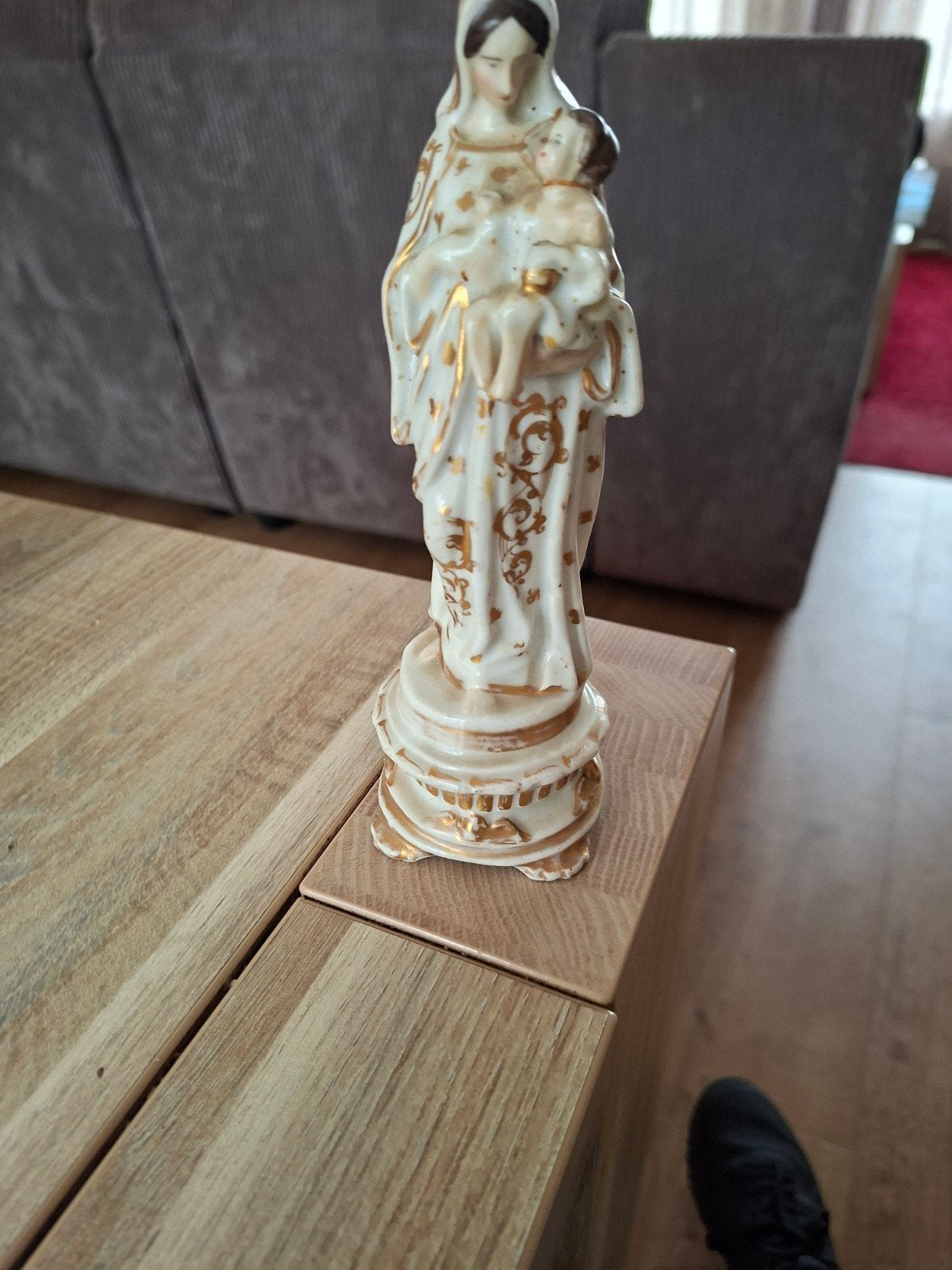 Porseleinen beeltje, Antiek en Kunst, Antiek | Religie, Ophalen of Verzenden