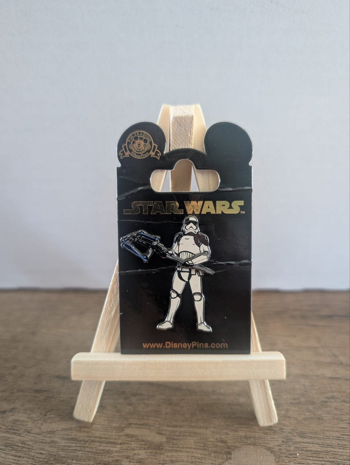 Disney Star Wars Stormtrooper Pin - Nieuw in verpakking, Verzamelen, Star Wars, Ophalen of Verzenden, Nieuw, Overige typen
