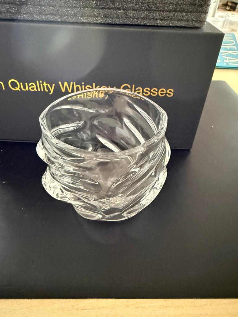 Uniek Whiskey Glas - set van 4 Nieuw in Doos, Nieuw, Ophalen of Verzenden, Overige merken, Glas