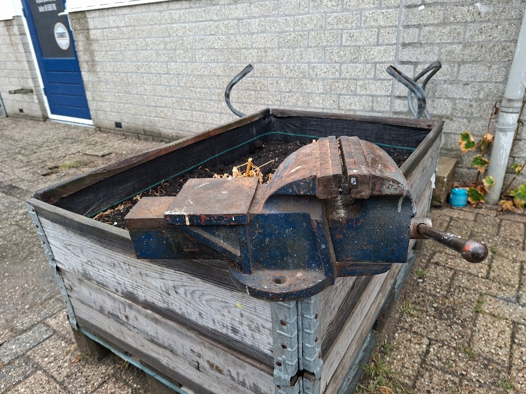 mega zware  heuer front bankschroef voor op werkbank, Doe-het-zelf en Verbouw, Werkbanken, Ophalen, Gebruikt, 170 cm of meer, Bankschroef