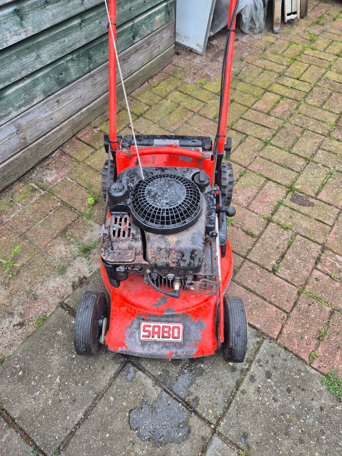 Sabo 43 Benzine Grasmaaier - Goed Onderhouden, Tuin en Terras, Grasmaaiers, Cirkelmaaier, Gebruikt, Benzine-grasmaaier, 40 t/m 49 cm