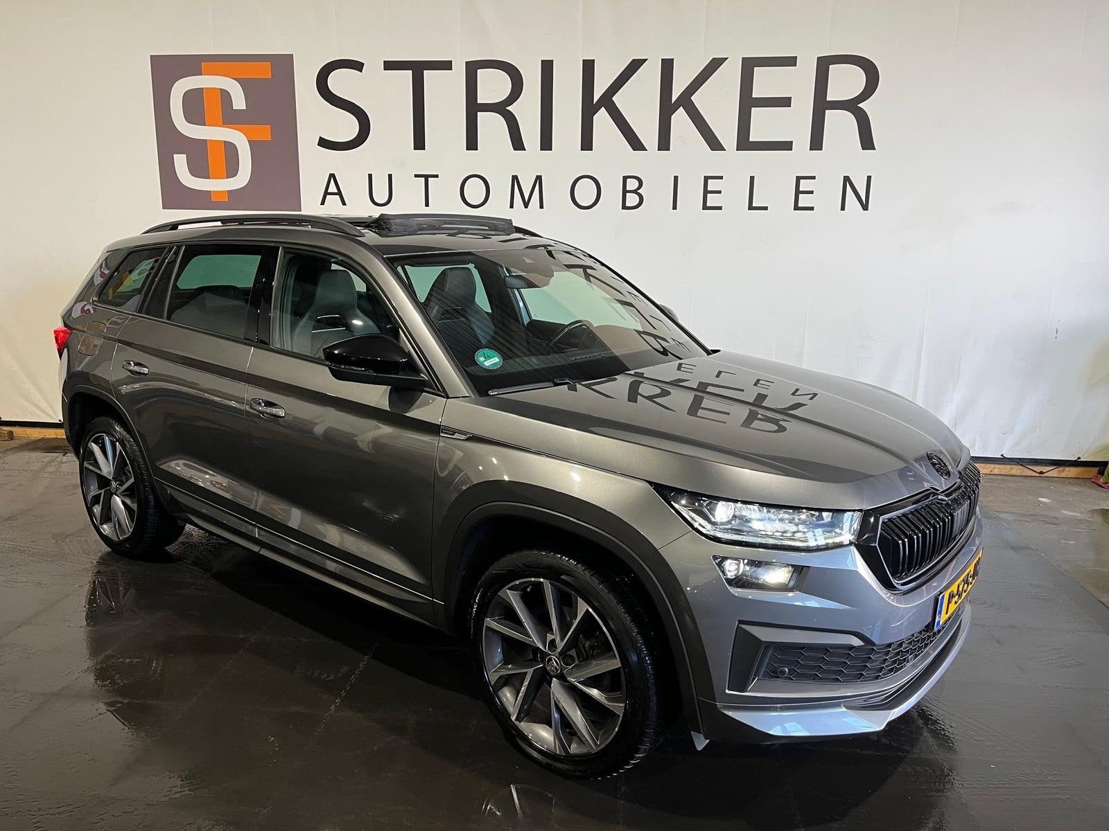 Skoda Kodiaq 1.5 TSI Sportline Business, Auto's, 4 cilinders, 150 pk, Origineel Nederlands, Bedrijf
