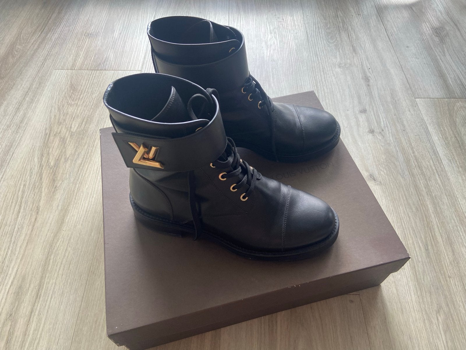 Louis Vuitton Wonderland Boot - Maat 38, Ophalen of Verzenden, Zo goed als nieuw, Zwart, Lage of Enkellaarzen