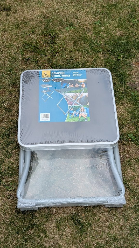 FROYAK Camping Kruk/Tafel 2-in-1 - Nieuw in verpakking, Caravans en Kamperen, Kampeeraccessoires, Ophalen of Verzenden, Nieuw