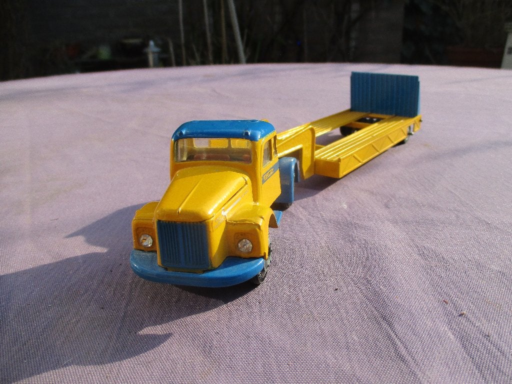 Tekno Scania Vabis 110 super met dieplader demo, Hobby en Vrije tijd, Ophalen of Verzenden, Zo goed als nieuw, Bus of Vrachtwagen