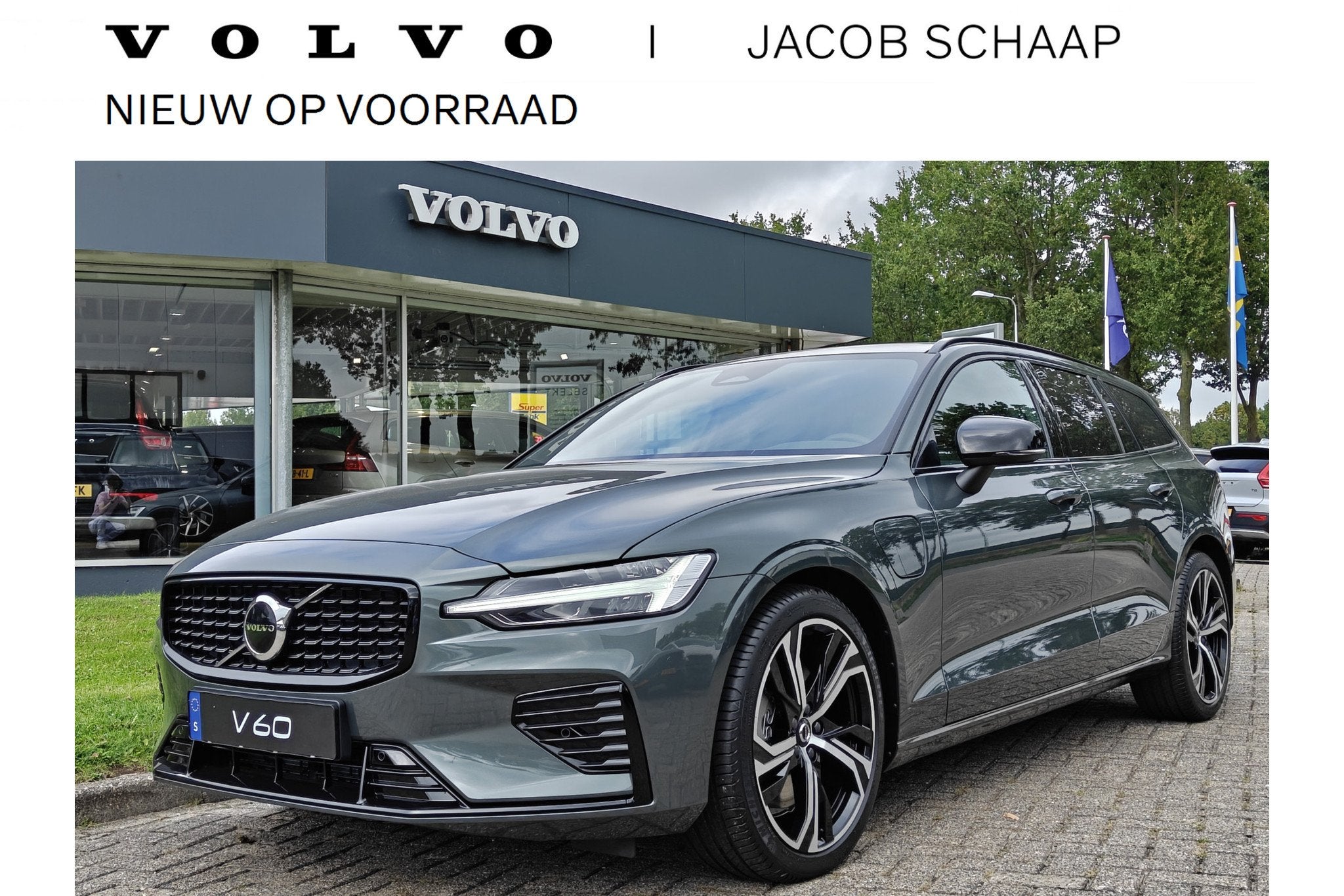 Volvo V60 T6 Plug-in hybrid AWD Plus Dark | Direct leverbaar, Automaat, Dealer onderhouden, Gebruikt, Zwart