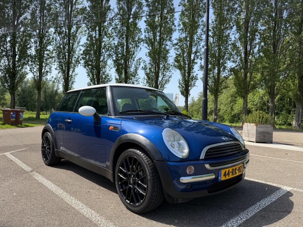 Mini 1.6 16V ONE 2001 Blauw/Airco NIEUWE APK, Auto's, Mini, Particulier, One, ABS, Airbags, Airconditioning, Mistlampen, Traction-control