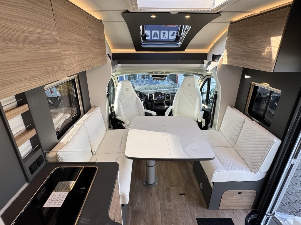 Dethleffs Trend Active T 7057 EBL PLUS - Model 2027 -, Caravans en Kamperen, 7 tot 8 meter, Bedrijf, Diesel, Dethleffs