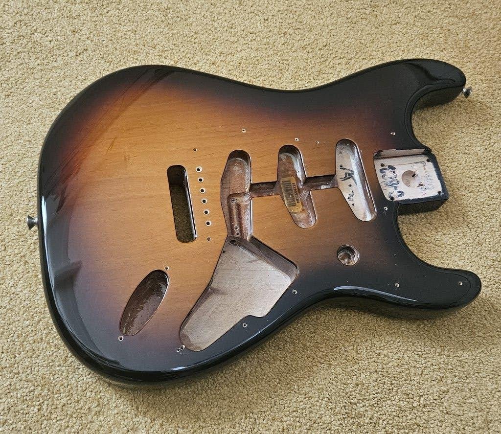 Fender stratocaster body 60's SSS Sunburst, Ophalen of Verzenden, Gebruikt, Elektrische gitaar